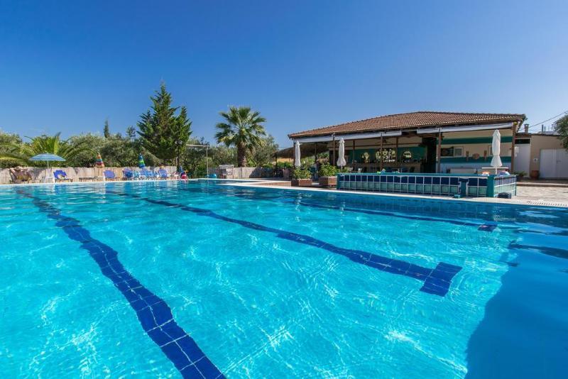 Tsolakis Studios & Apartments Лаганас Экстерьер фото